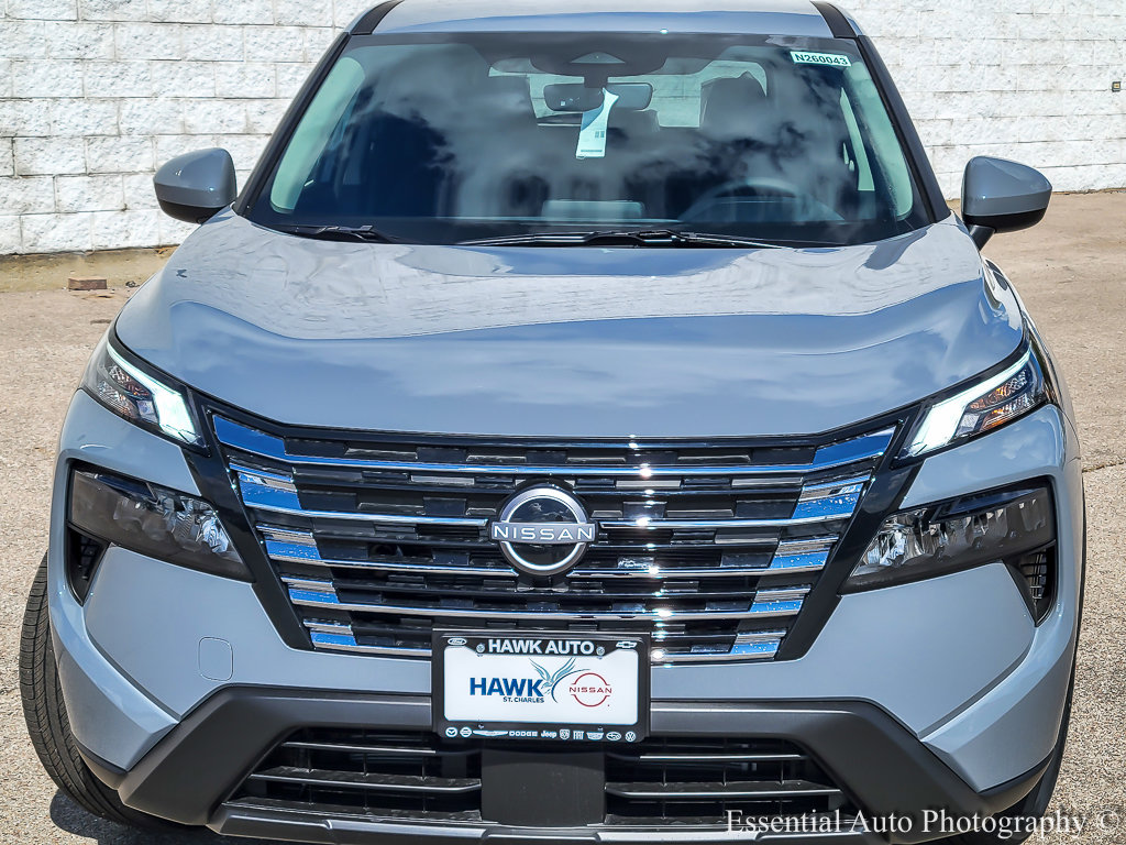 2026 Nissan Rogue SV photo 4