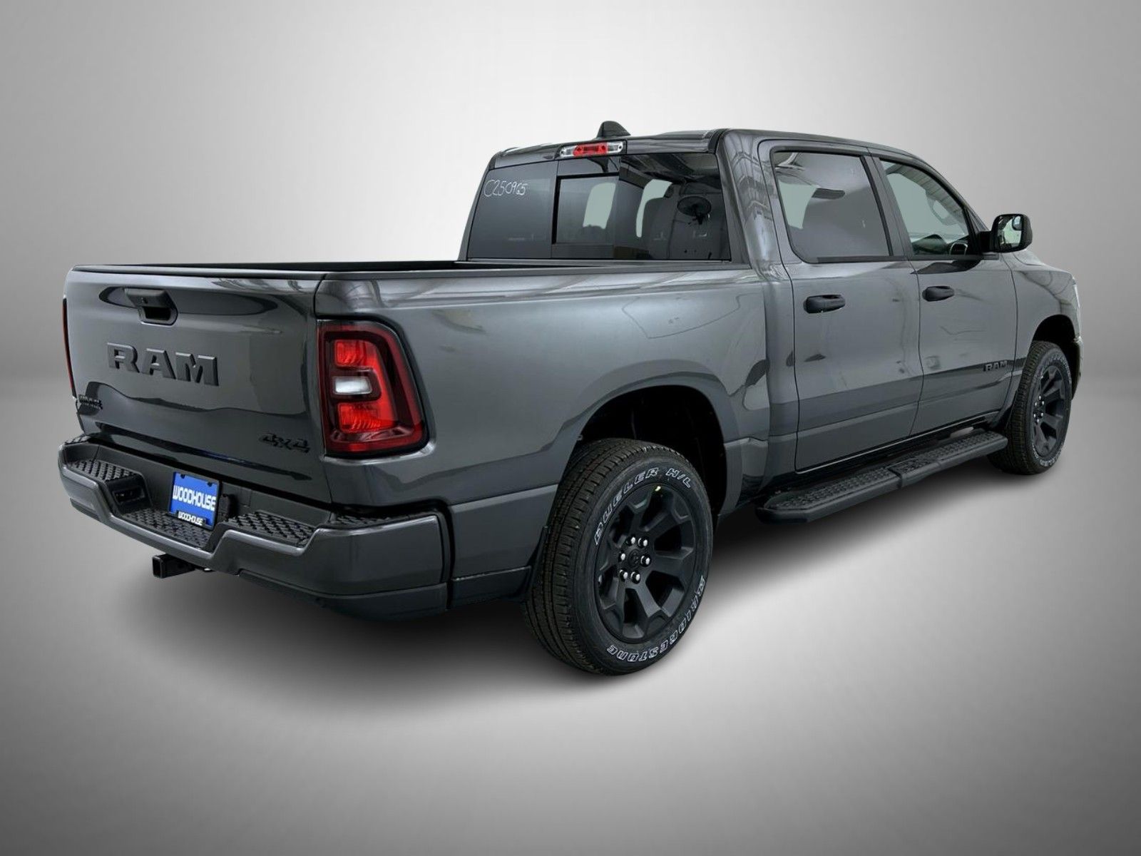 2025 Ram 1500 Tradesman photo 2
