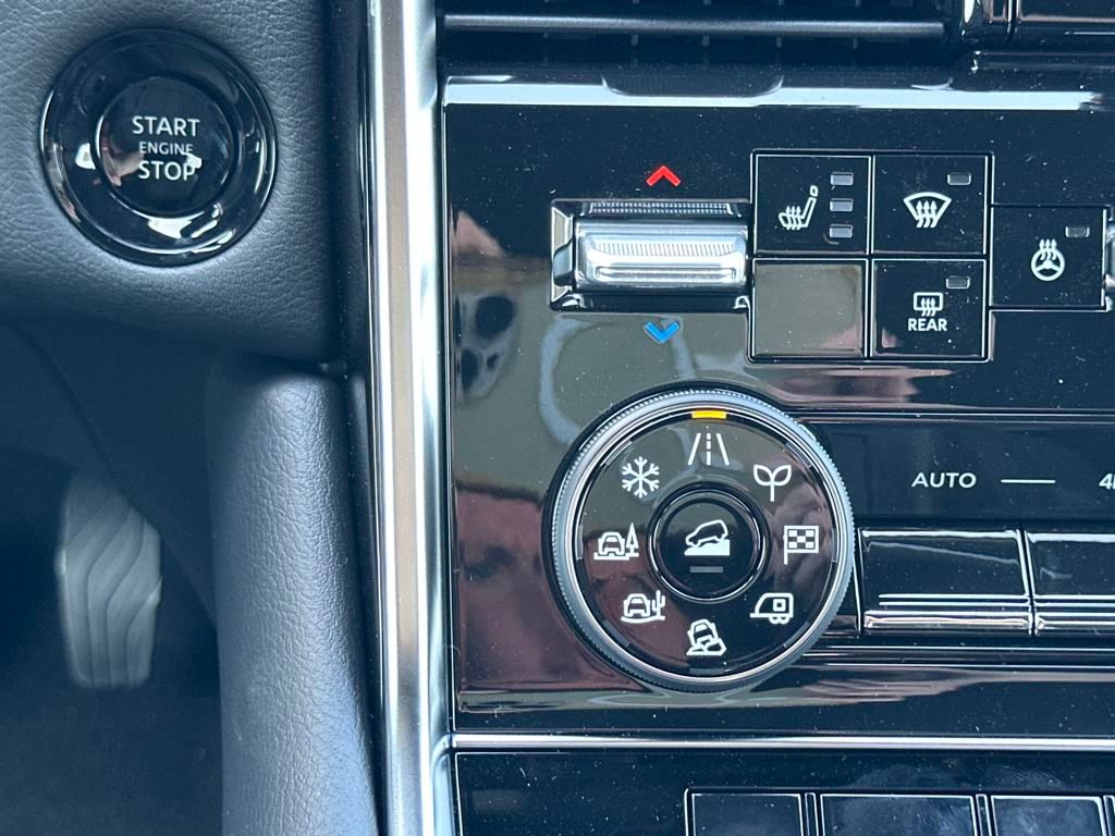 2025 Nissan Armada SL photo 27
