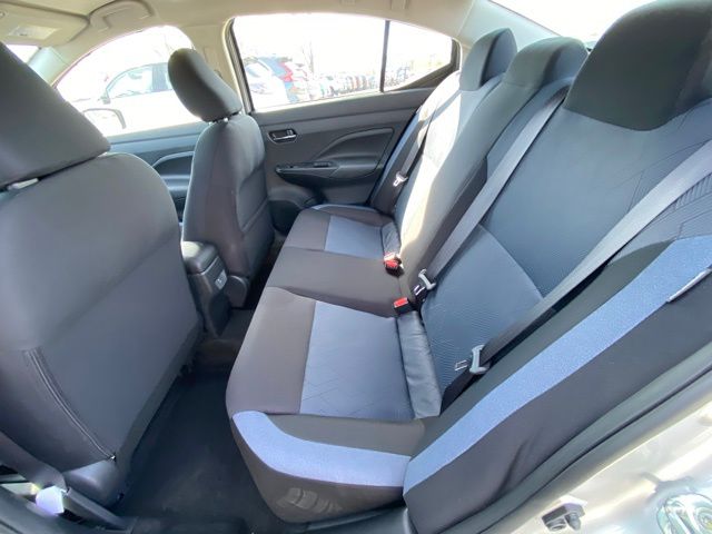 2025 Nissan Versa SV photo 14