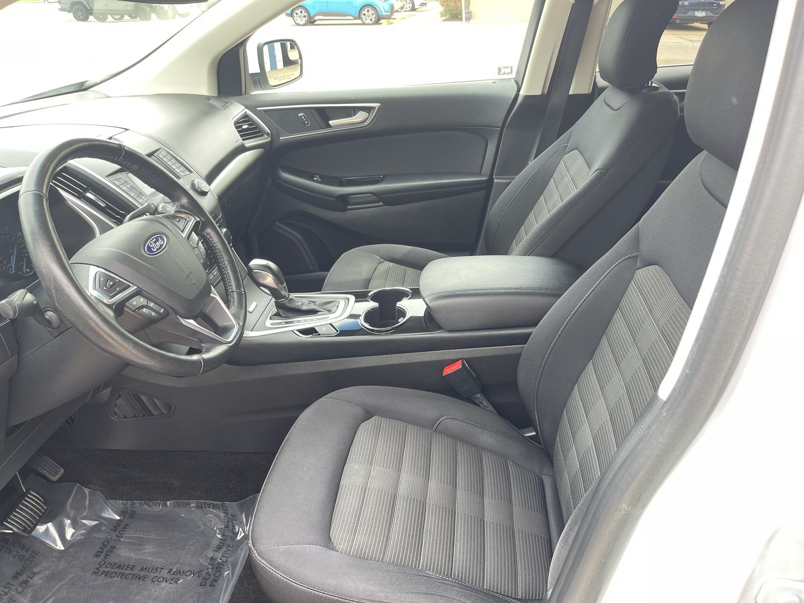 2018 Ford Edge SEL photo 2