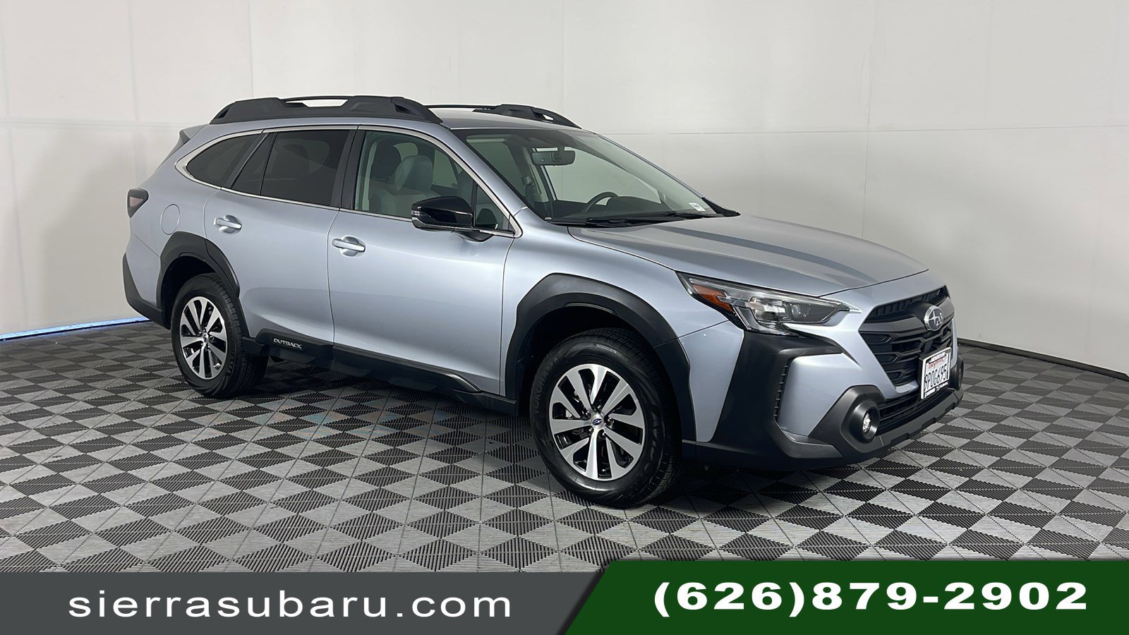 Used 2025 Ice Silver Metallic Subaru Premium image 1