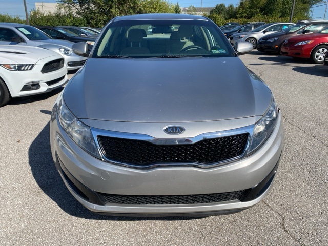2011 Kia Optima LX photo 2