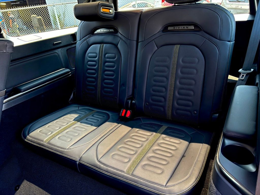 2024 Rivian R1S Adventure photo 21