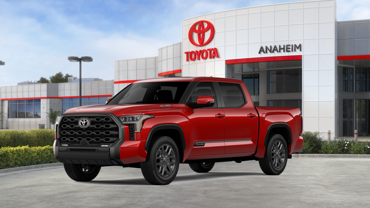 2026 Toyota Tundra Platinum's photo