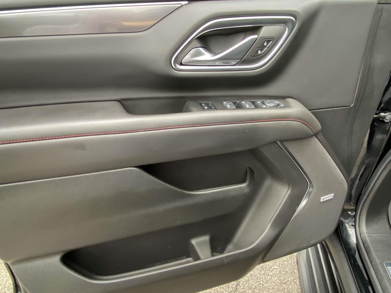 2024 Chevrolet Tahoe RST photo 2