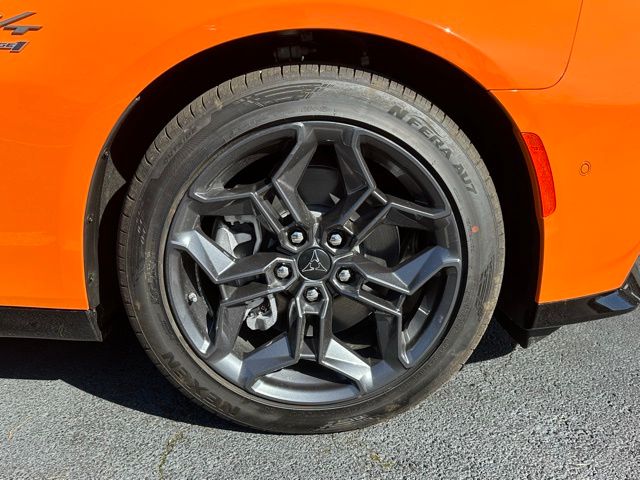 2025 Dodge Charger R/T photo 11