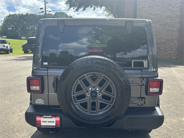 2025 Jeep Wrangler Sport S photo 4