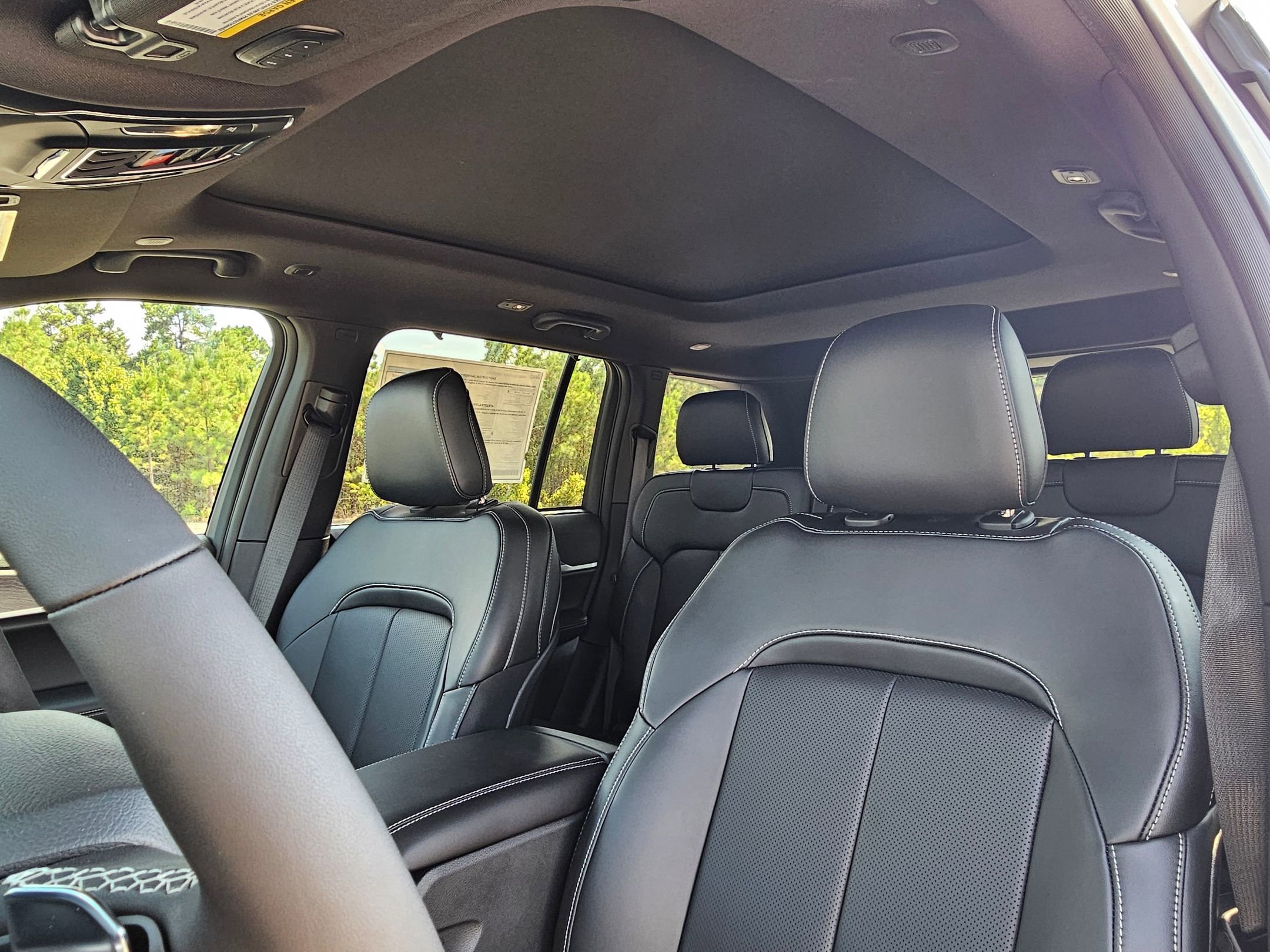2025 Jeep Grand Cherokee Limited photo 18