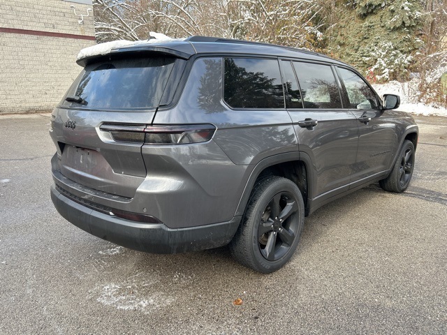2023 Jeep Grand Cherokee Altitude photo 4
