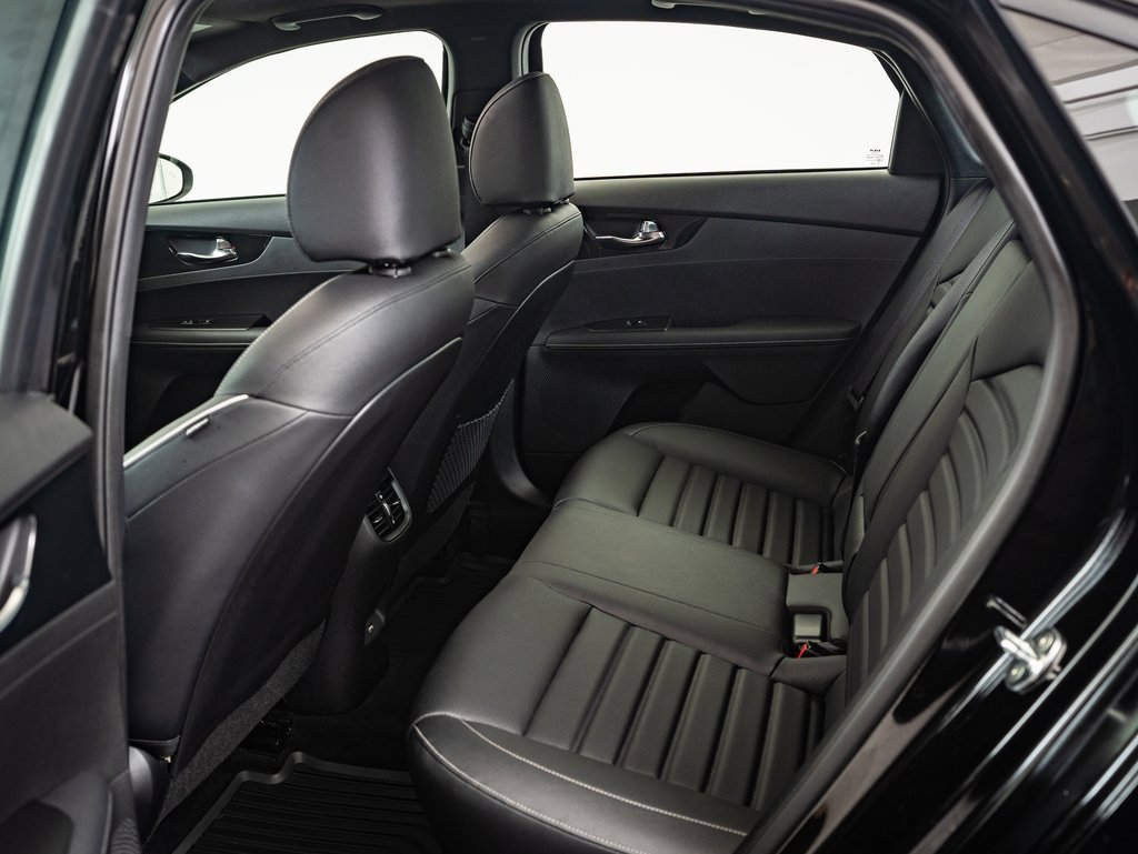 2022 Kia Forte GT-Line photo 33