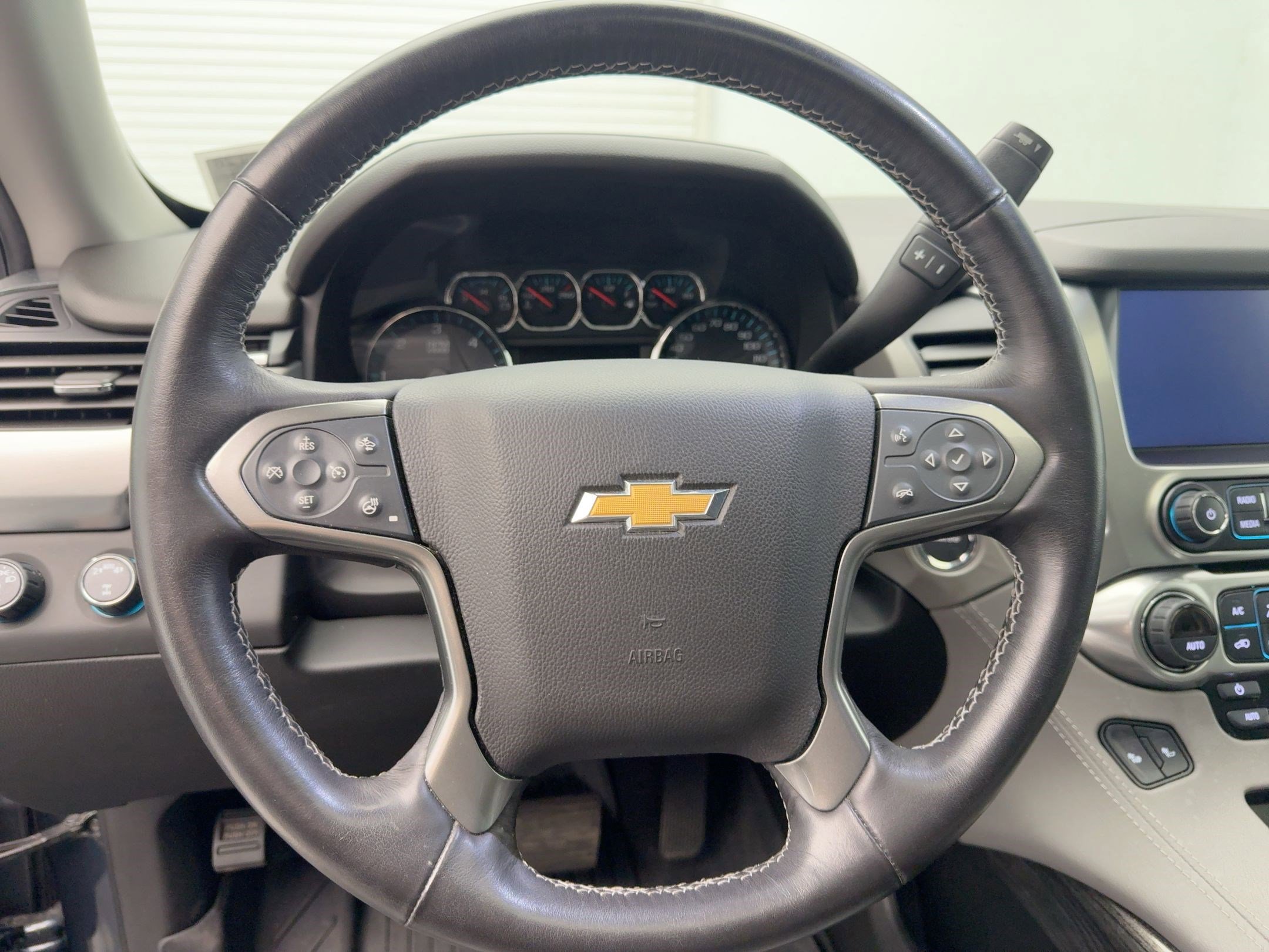 2020 Chevrolet Suburban LT photo 21