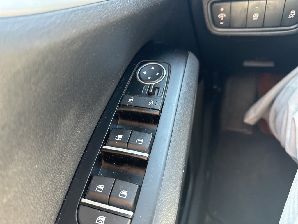2020 Kia Soul LX photo 14