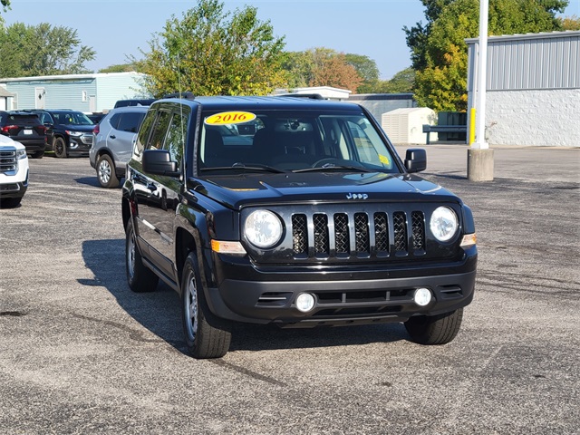 2016 Jeep Patriot Sport photo 2