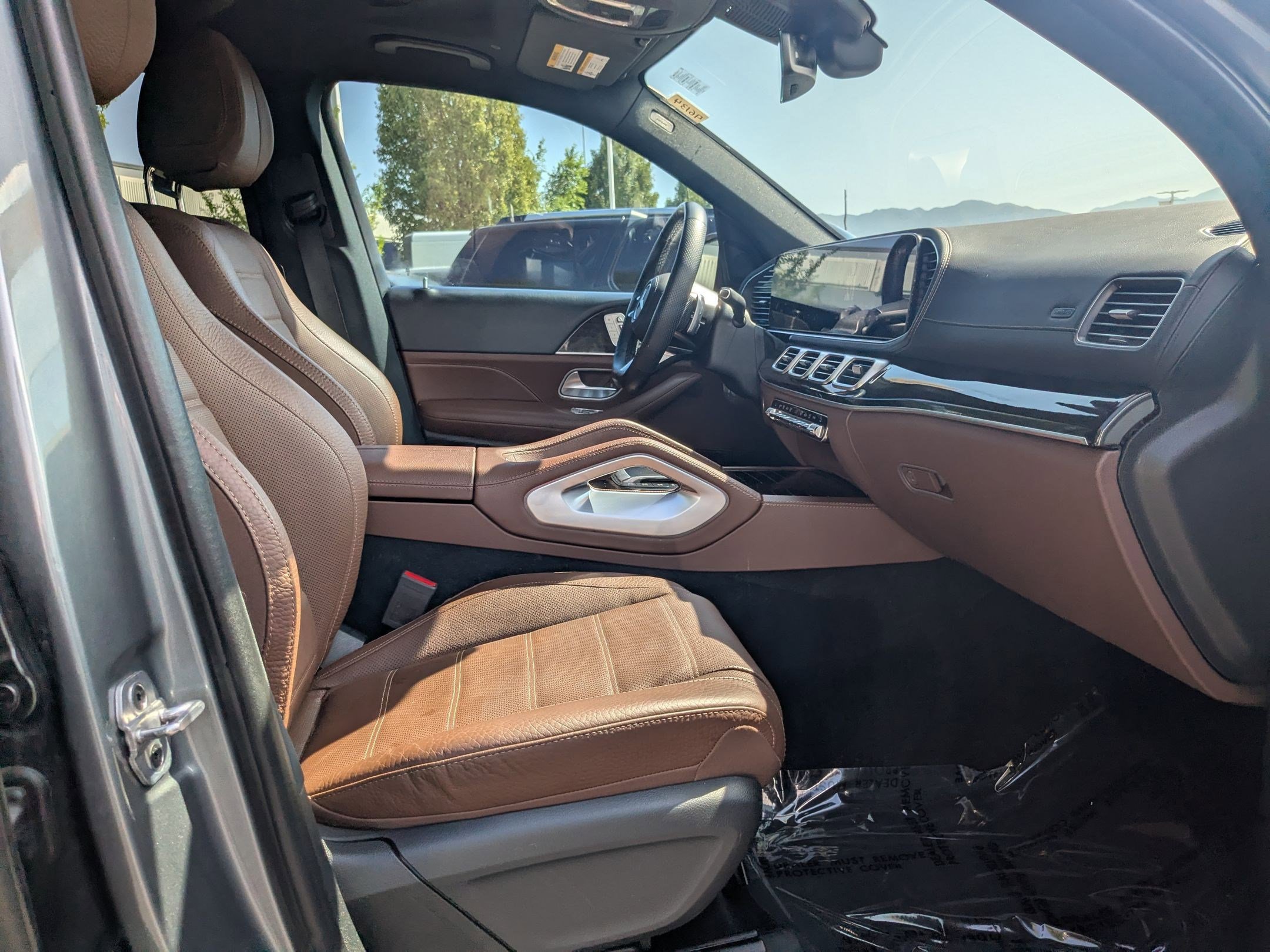 2024 Mercedes Benz GLS 450 4MATIC photo 21