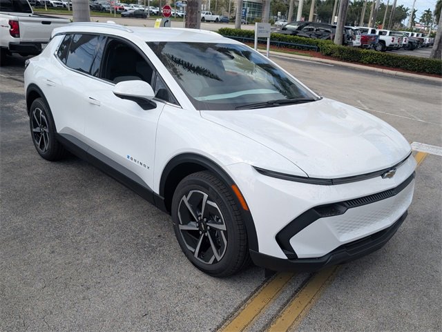 2026 Chevrolet Equinox EV 1LT photo 2