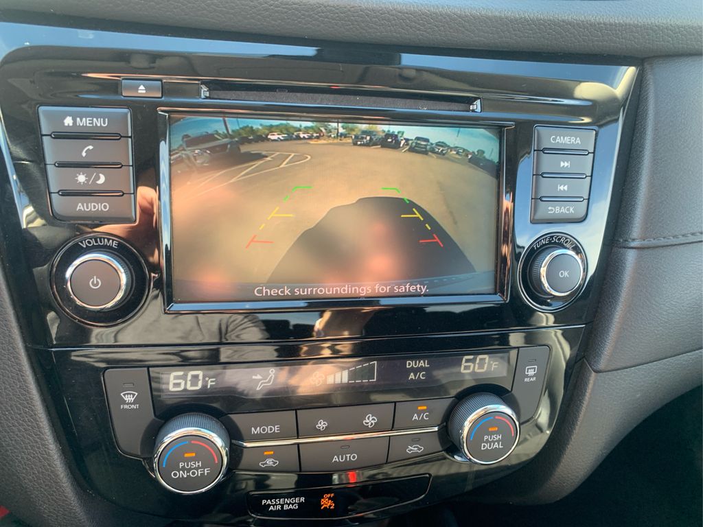 2020 Nissan Rogue SV photo 21