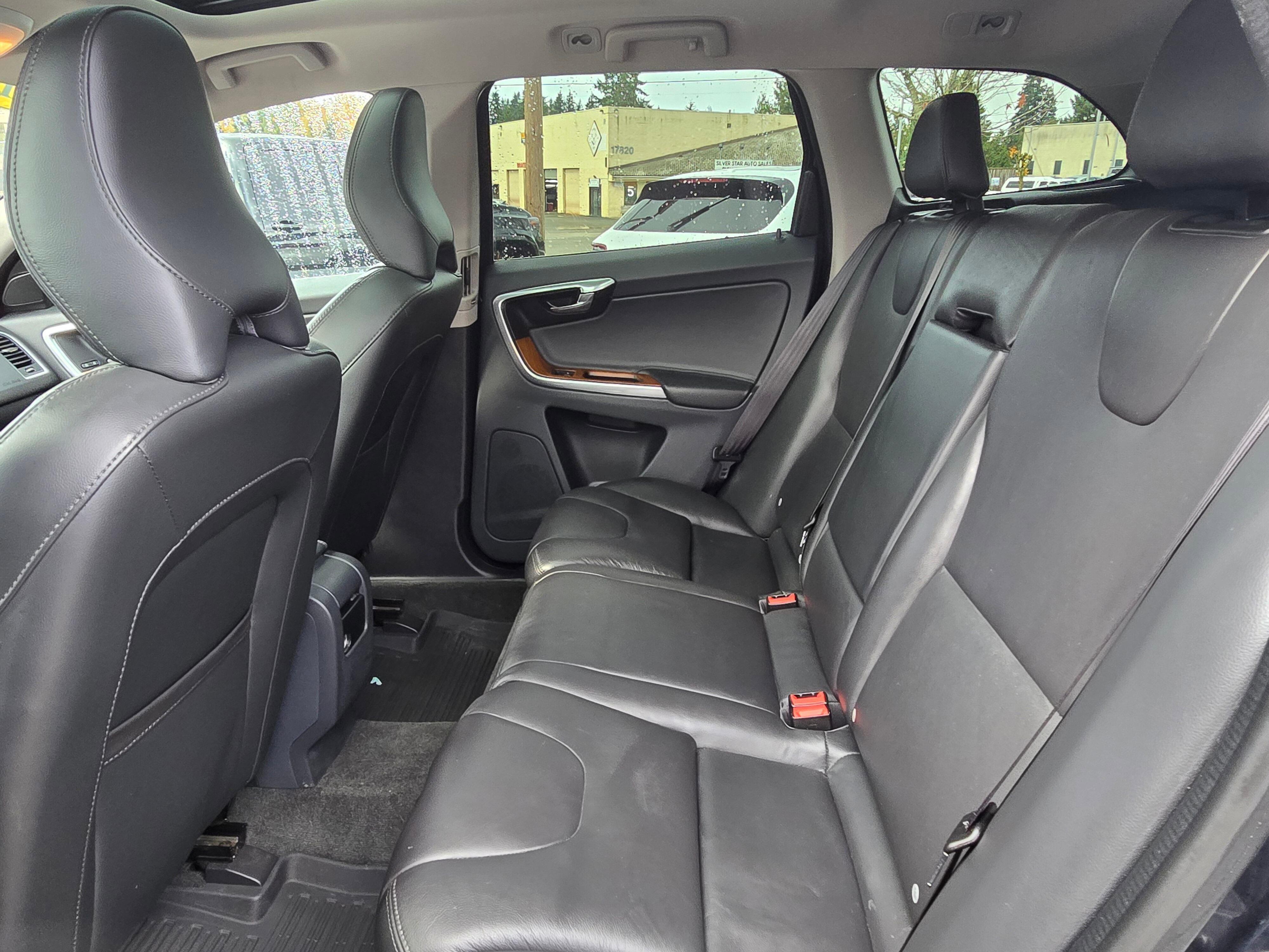 2017 Volvo XC60 Inscription photo 4