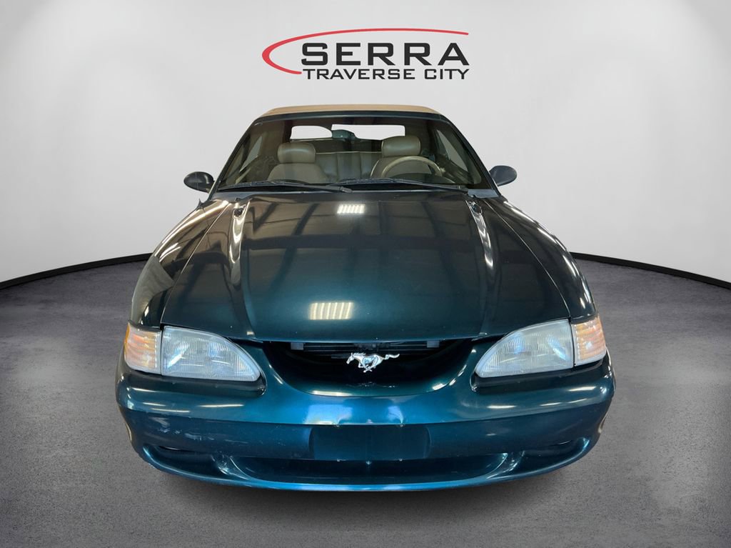 1995 Ford Mustang GT Convertible photo 2