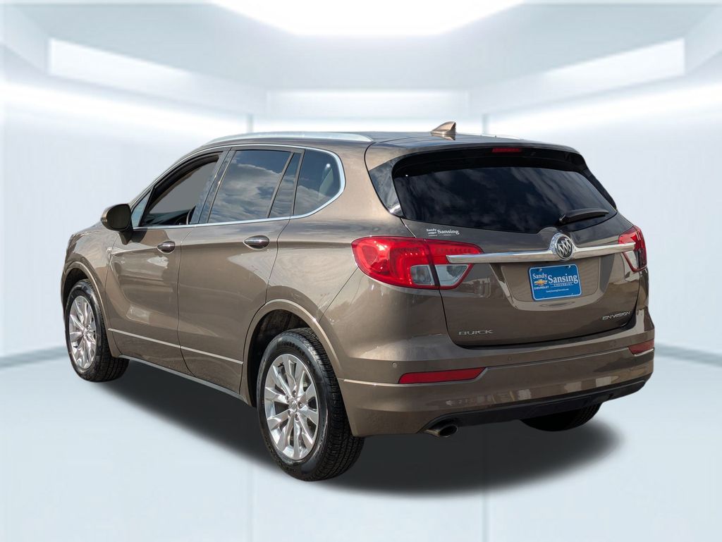 2017 Buick Envision Essence photo 3