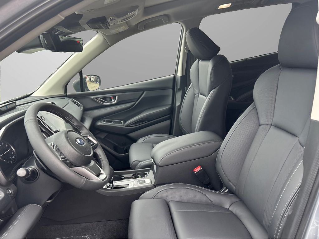 2025 Subaru Ascent Limited photo 9
