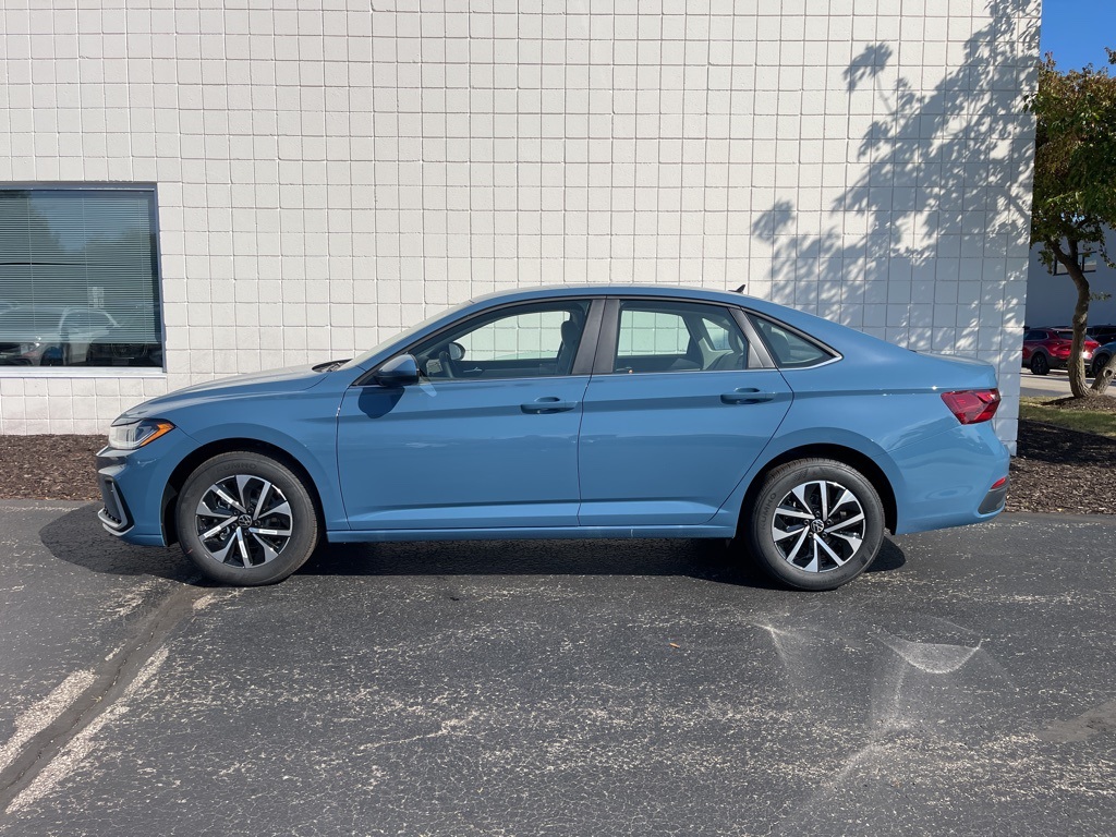 2025 Volkswagen Jetta 1.5T S photo 2