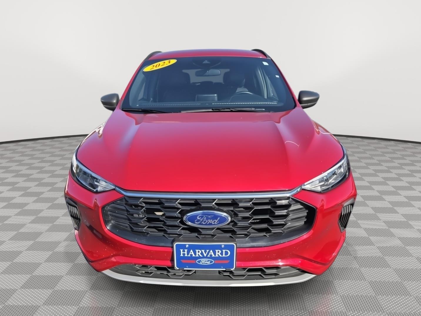2023 Ford Escape ST-Line photo 2