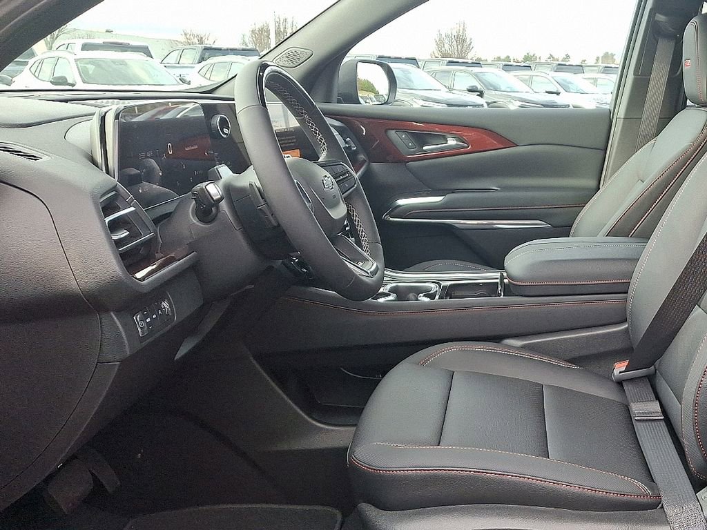2025 Chevrolet Traverse Z71 photo 7