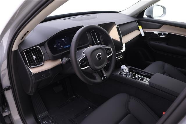 2026 Volvo XC90 AWD Plus photo 6