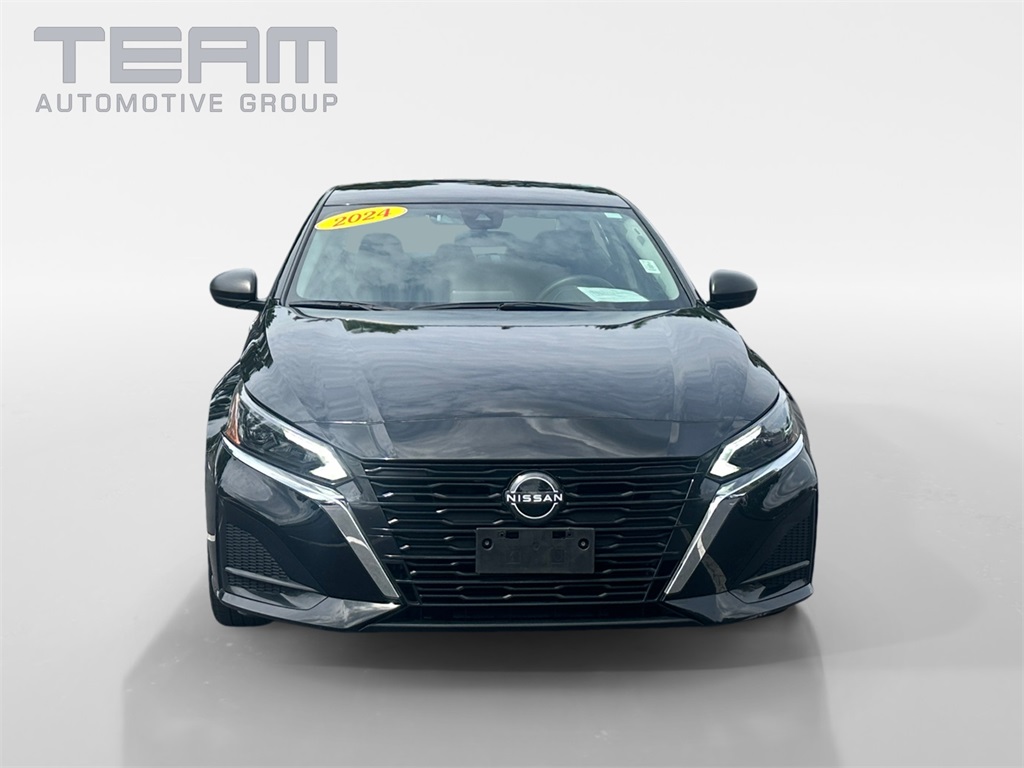 2024 Nissan Altima 2.5 SV photo 2