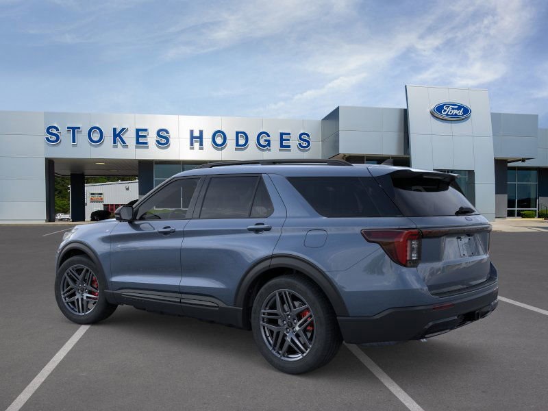 2026 Ford Explorer ST-Line photo 2