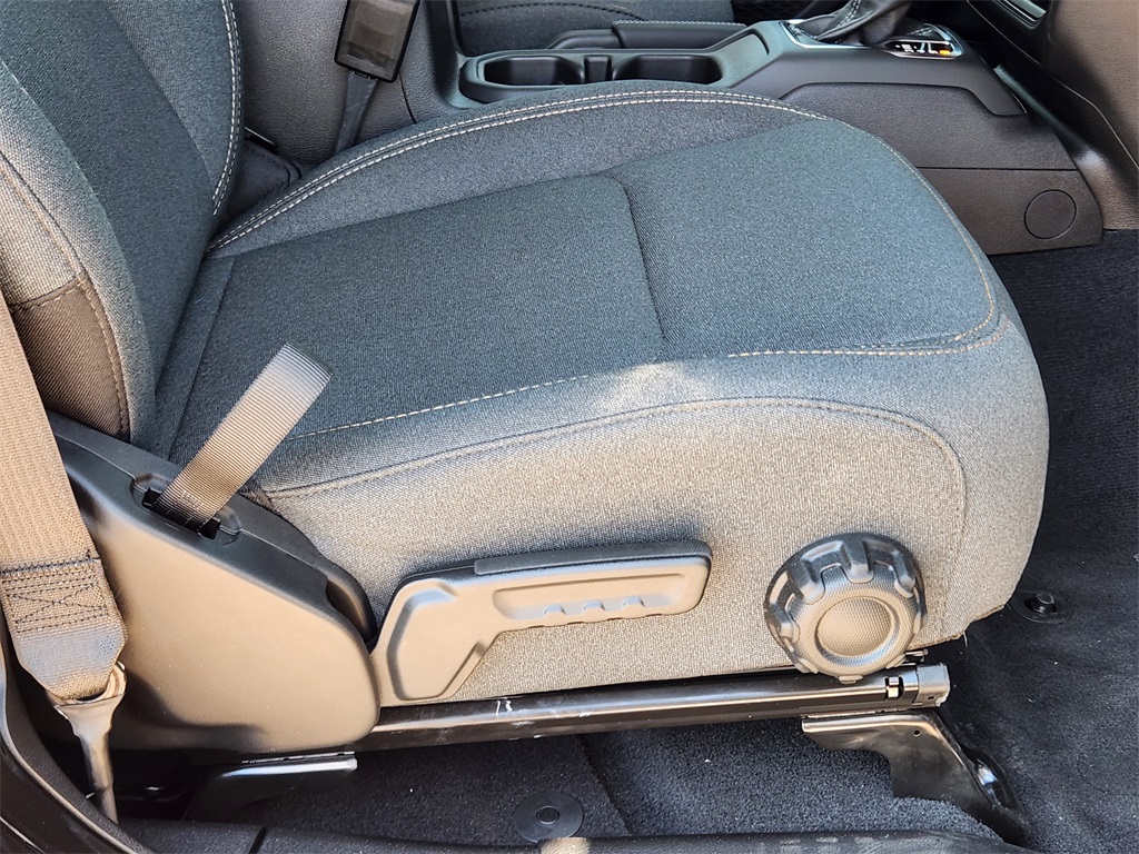 2025 Jeep Wrangler Sport RHD photo 16