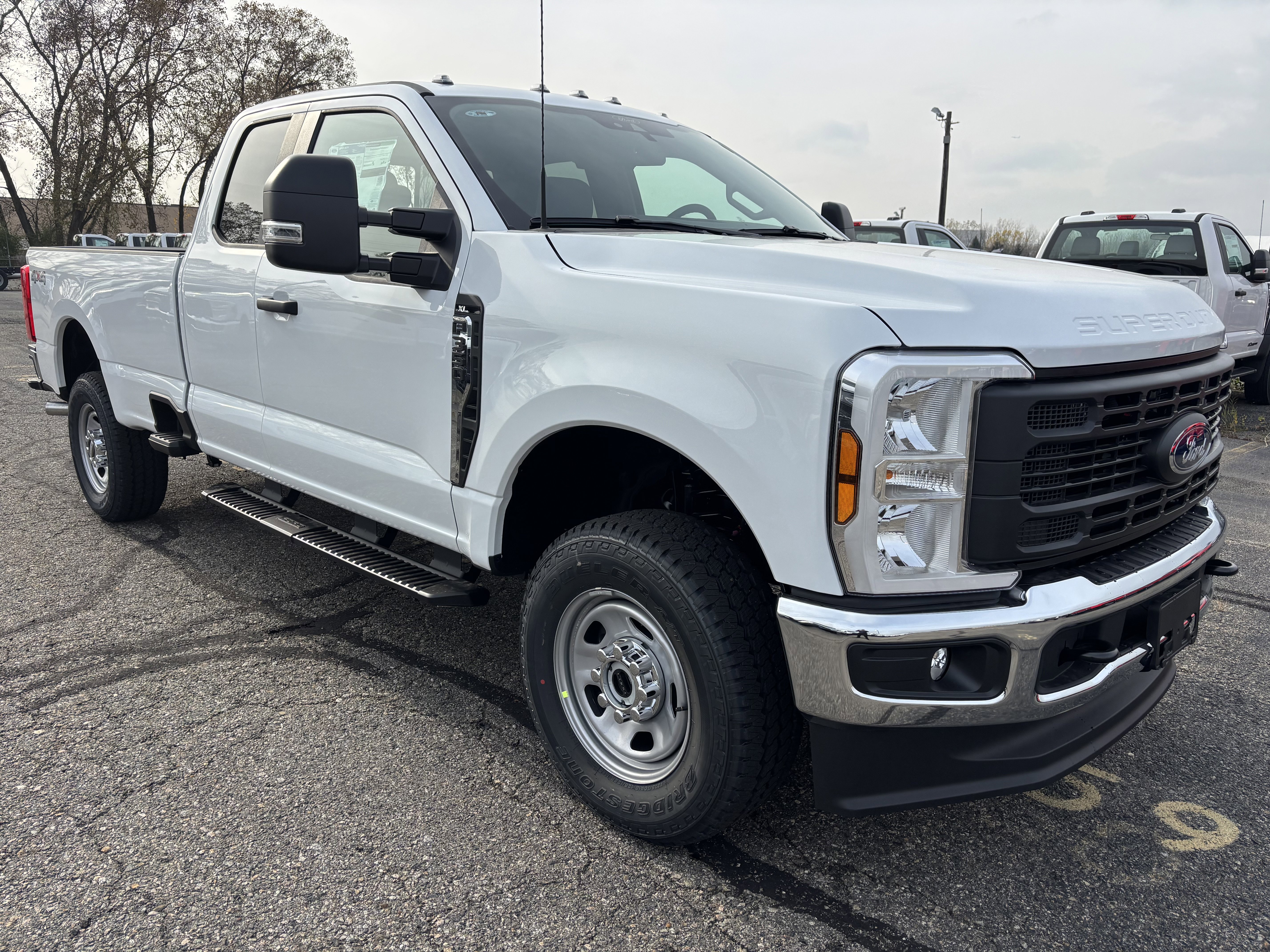2026 Ford F-350 Super Duty XL's photo