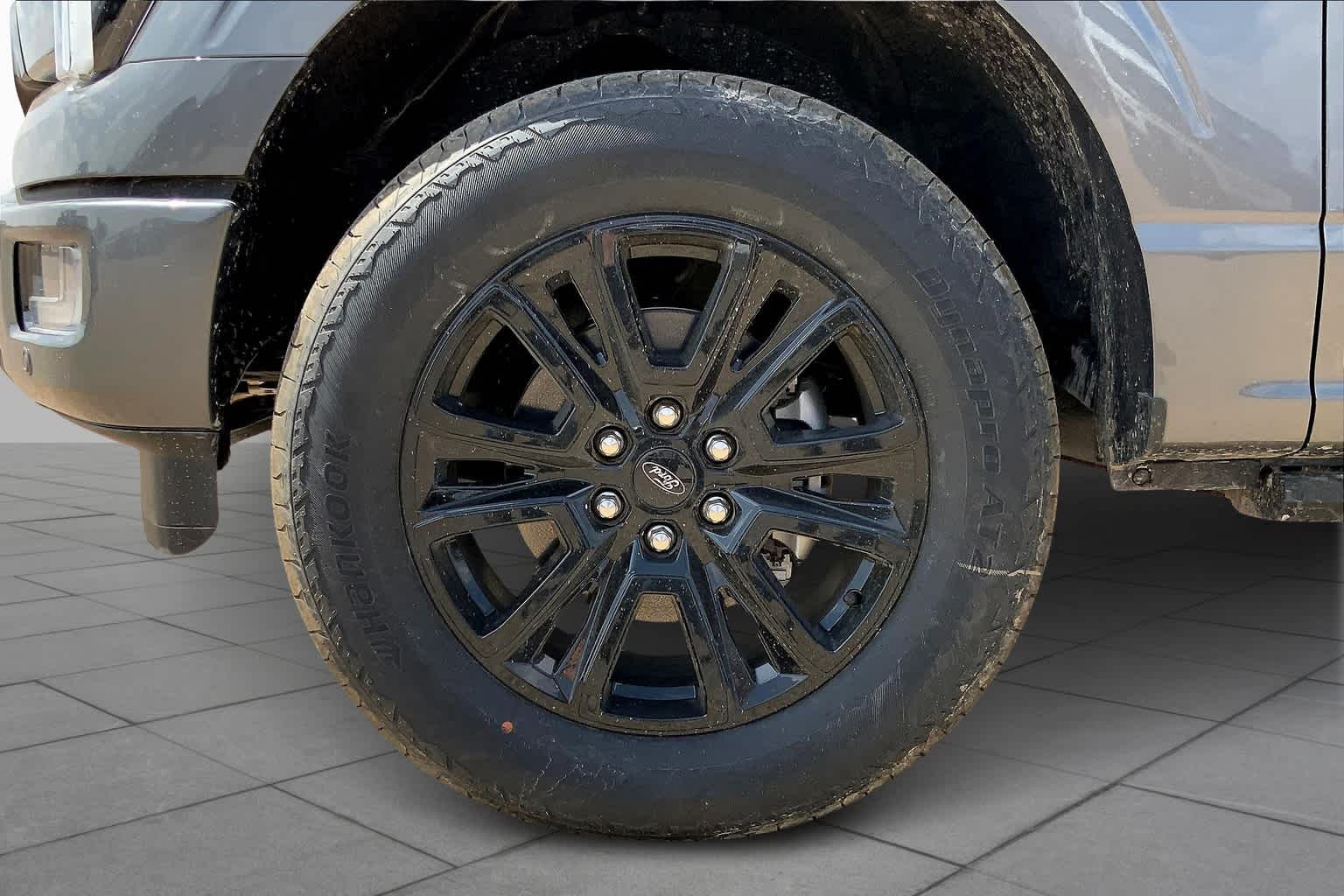 2025 Ford F-150 Platinum photo 10
