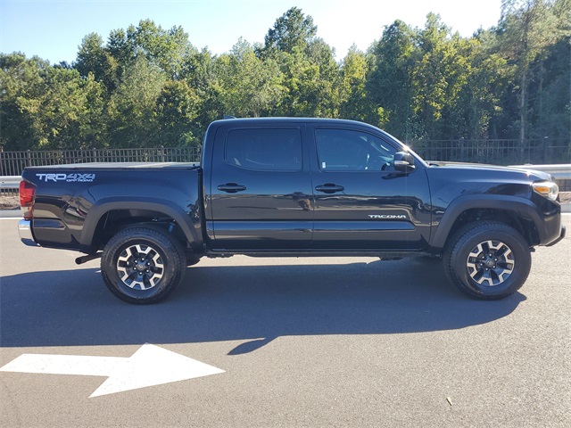 2019 Toyota Tacoma SR5 photo 4