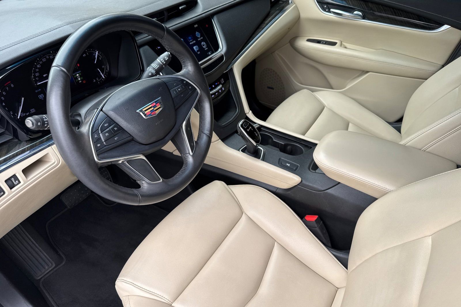 2017 Cadillac XT5 Base photo 9
