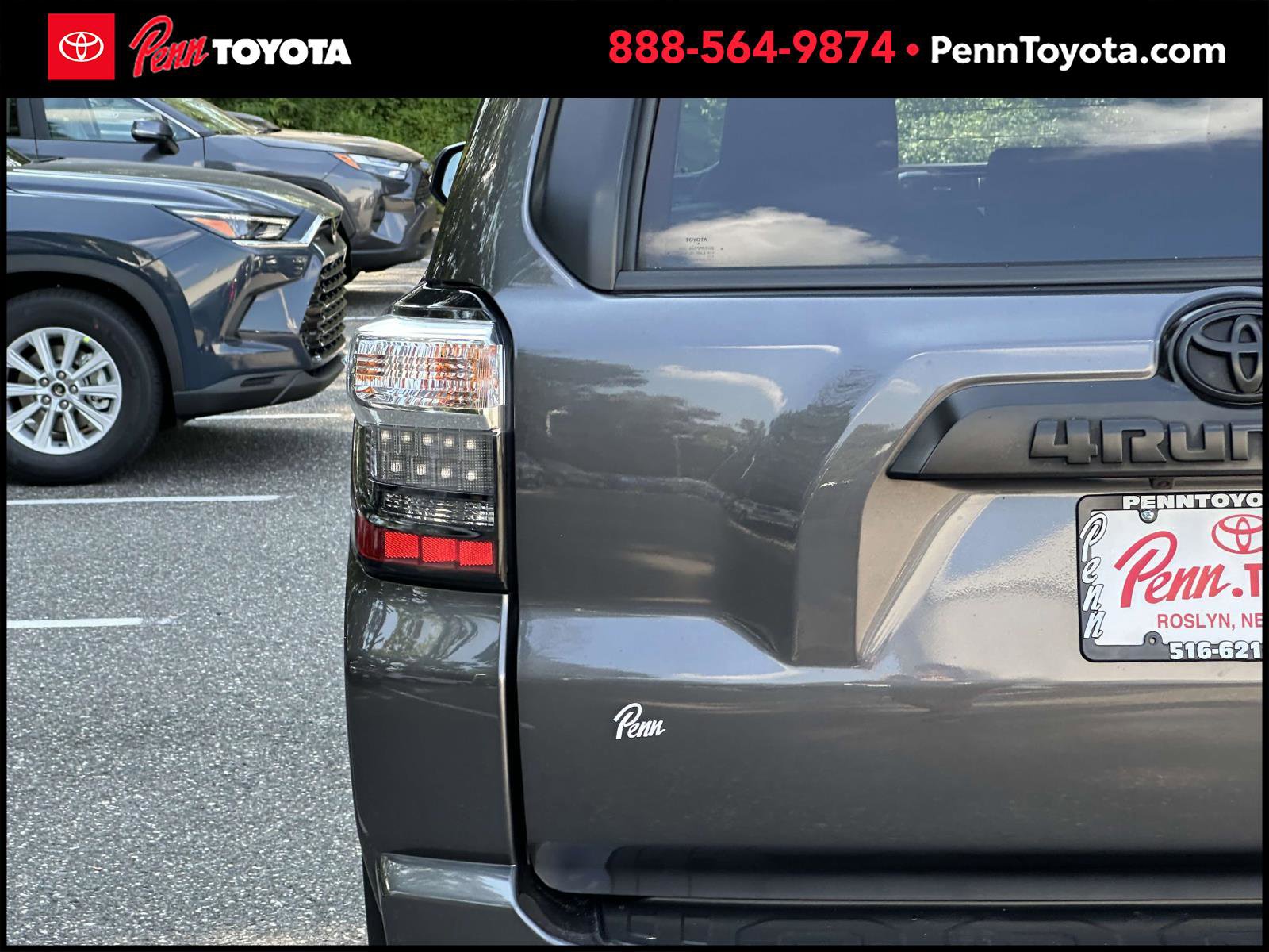 2022 Toyota 4Runner TRD photo 11