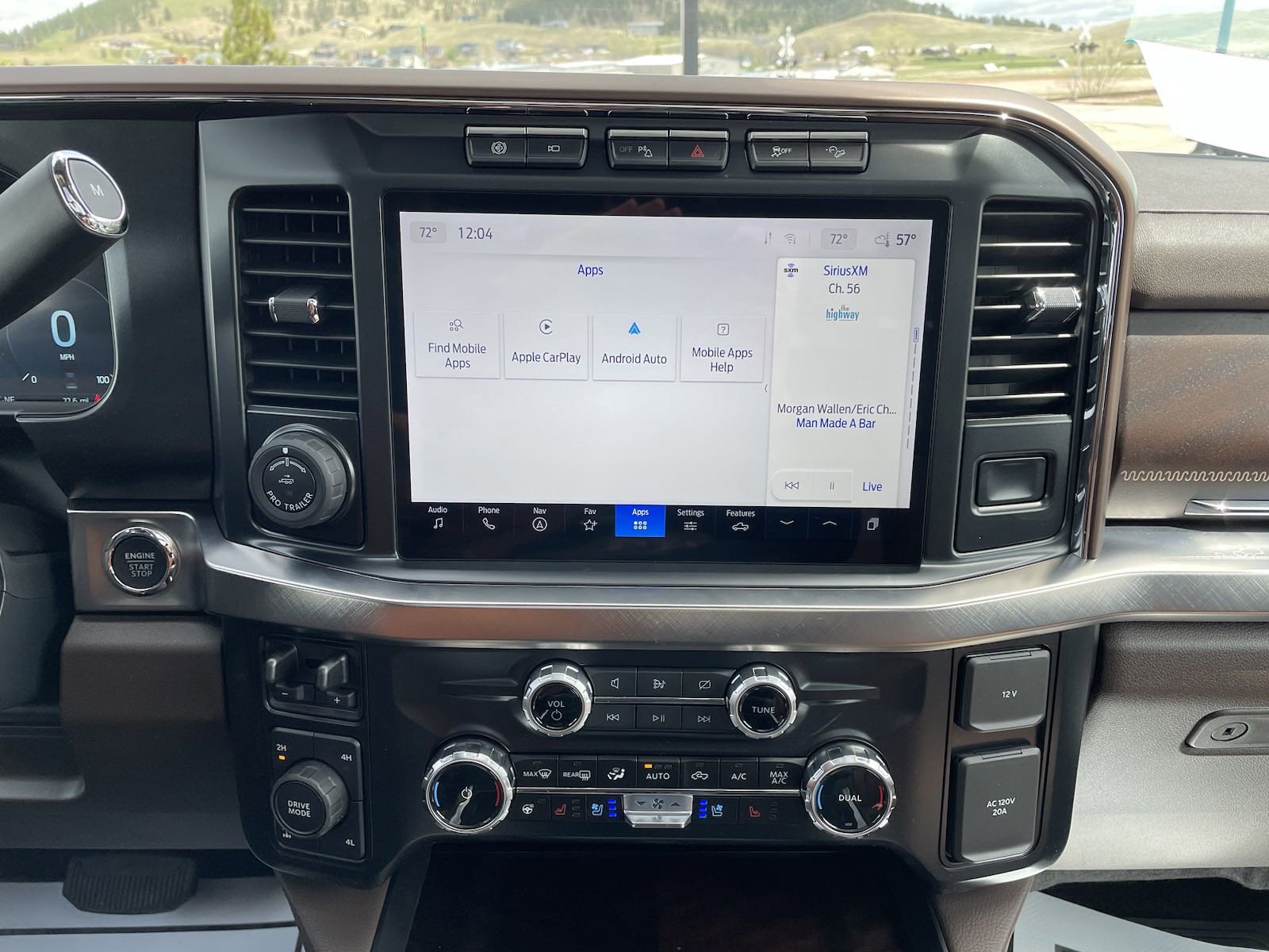 New 2024 Star White Metallic Tri-Coat Ford King Ranch image 39