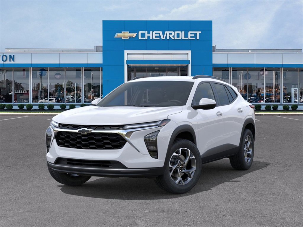 2025 Chevrolet Trax LT photo 5