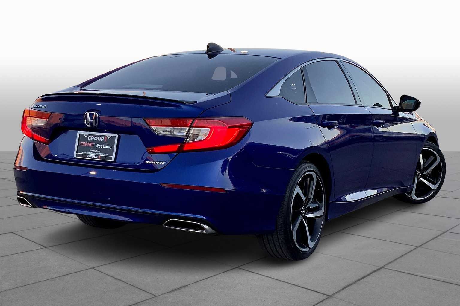 2022 Honda Accord Sport photo 12