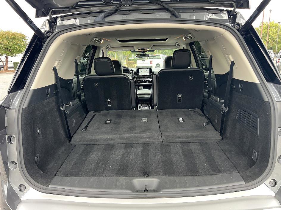 2024 Nissan Pathfinder SL photo 27