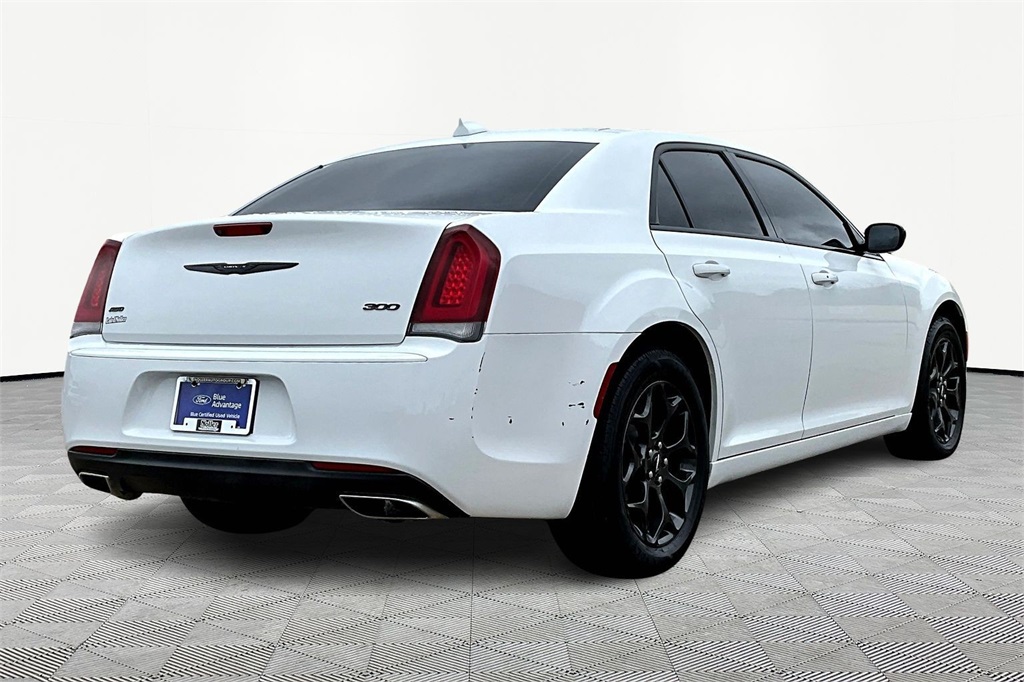 Certified 2022 Chrysler 300 Touring with VIN 2C3CCARG2NH116415 for sale in Kansas City