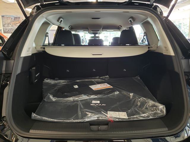 2026 Nissan Rogue S photo 6