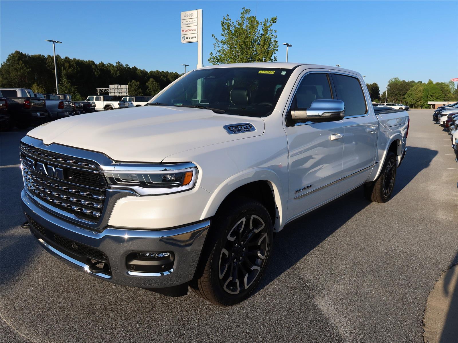 2025 Ram 1500 Limited photo 2