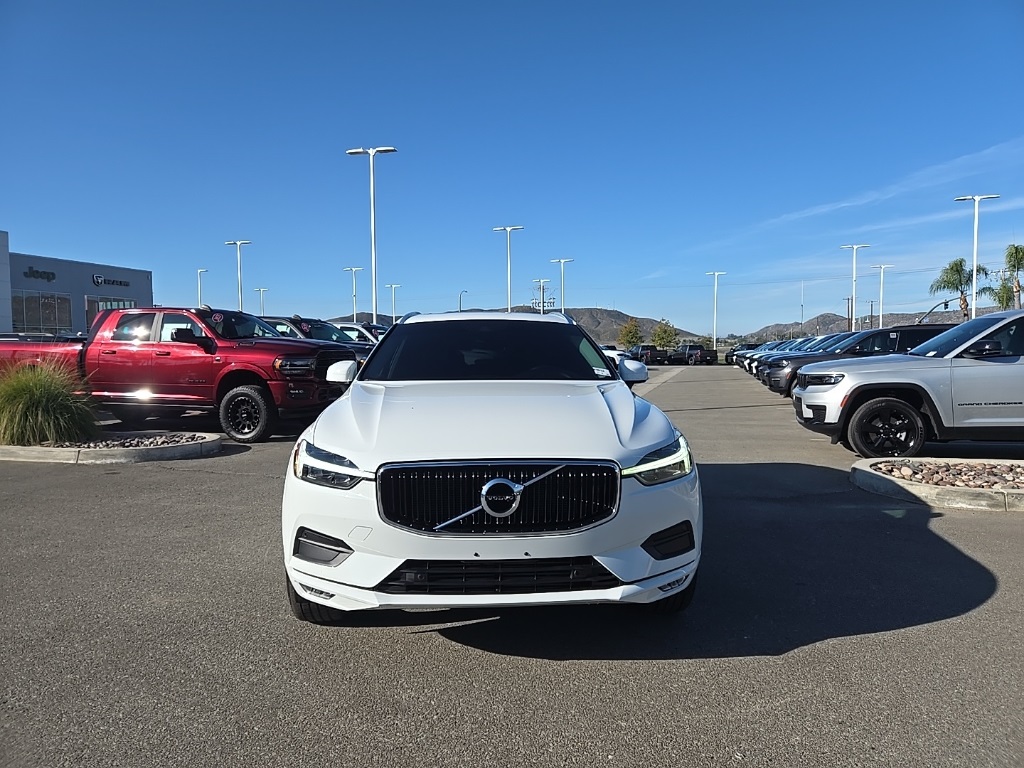 2021 Volvo XC60 T5 Momentum photo 2