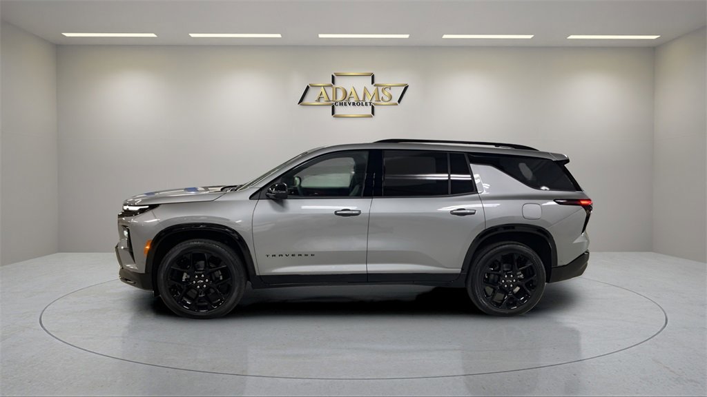 2026 Chevrolet Traverse RS photo 3