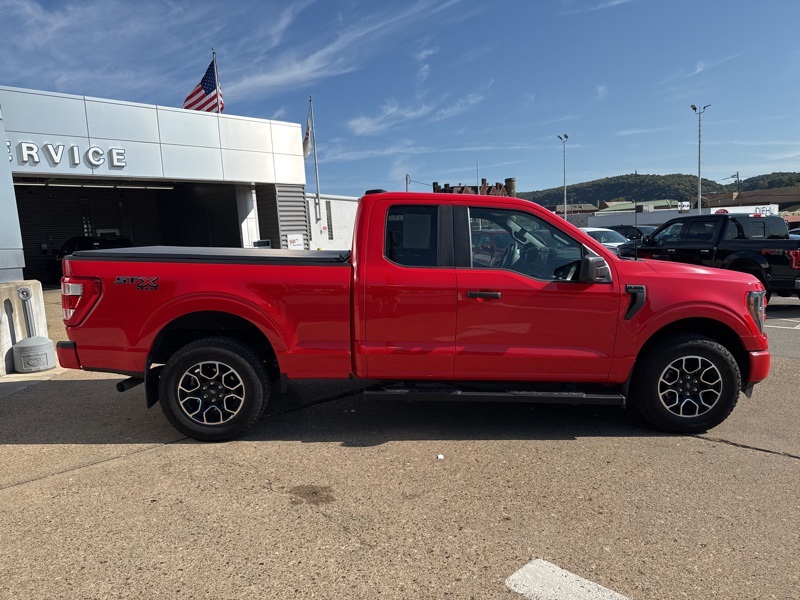 2023 Ford F-150 XL photo 3