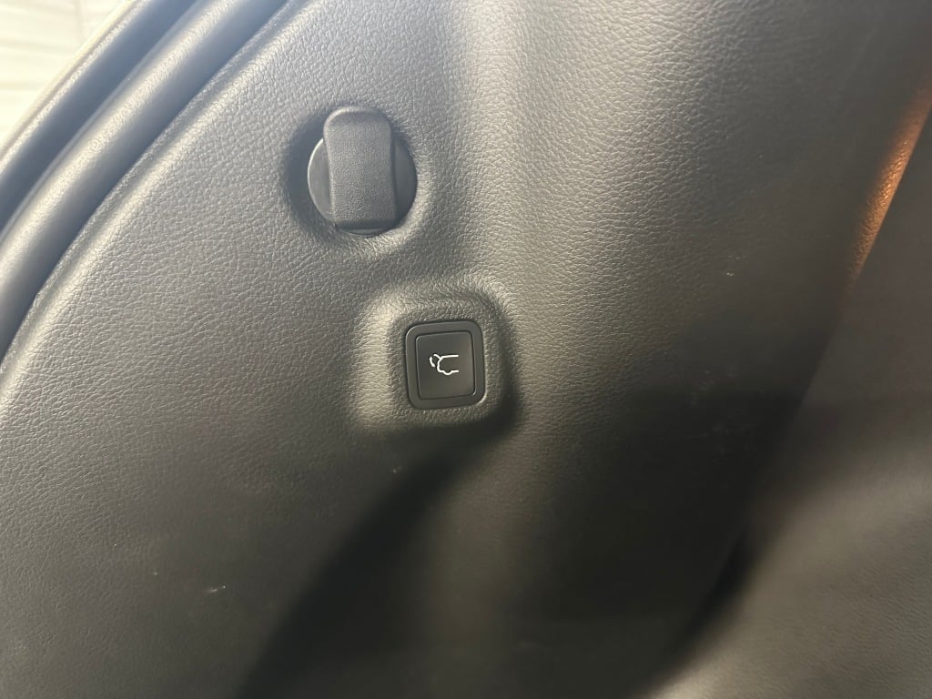 2022 Jeep Compass Latitude photo 4