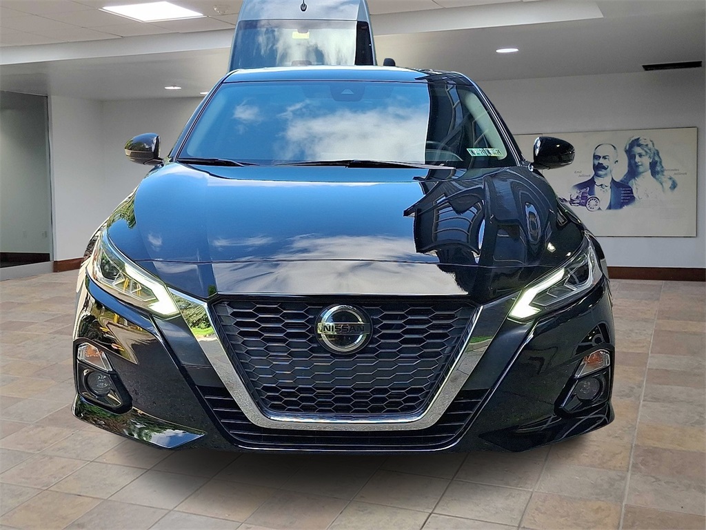 Used 2019 Nissan Altima SV with VIN 1N4BL4DW2KN320504 for sale in West Chester, PA