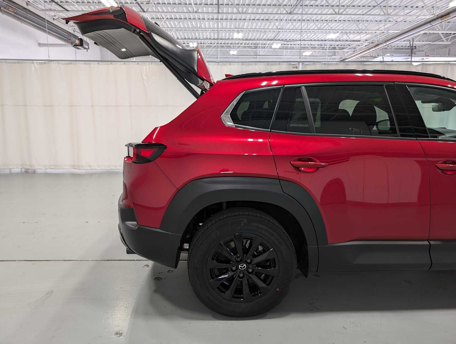 2025 Mazda CX-50 Premium photo 7